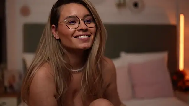 brandywhite (F milf) - last tipper control my toy