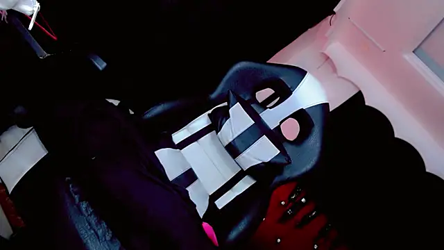 yareth_rouss_ - Yareth_Rouss_'s free webcam - UK Sex Cams