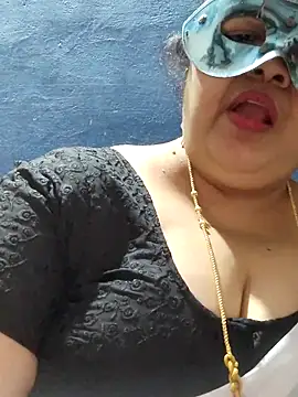 tamilthanushri webcam