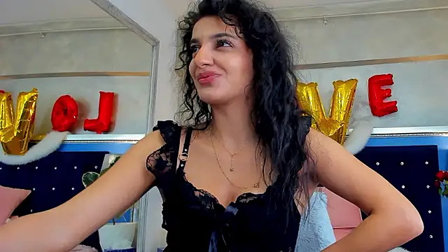 YasmineDelight webcam