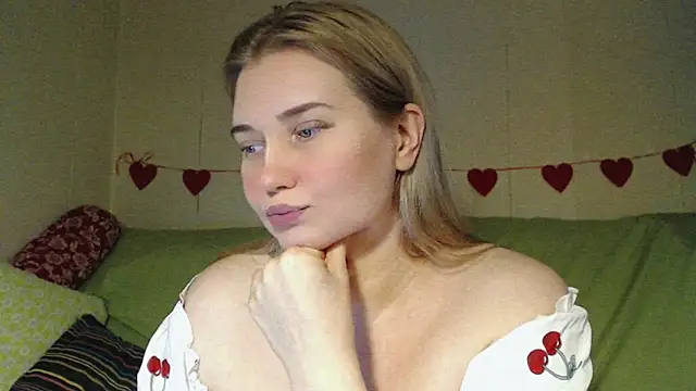mmmPinUpGirl webcam