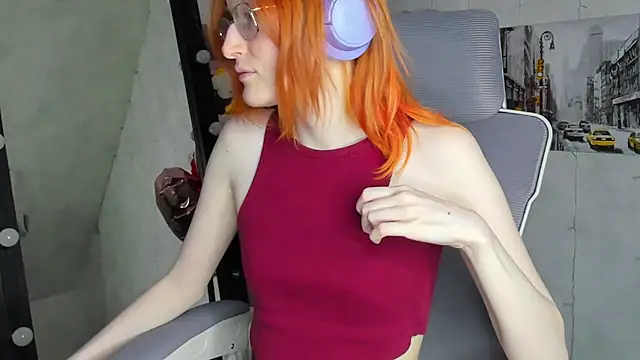 ElizabethHarpper webcam