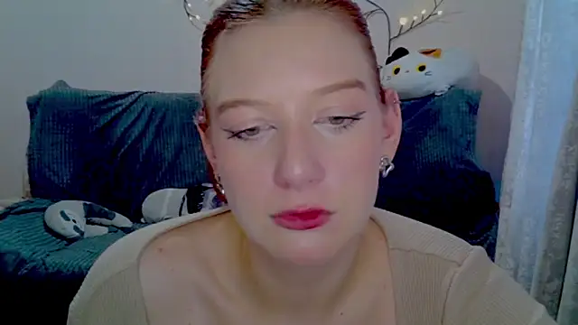 Lily_Ember webcam