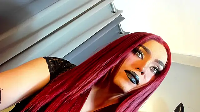 DominaAurumXXX webcam