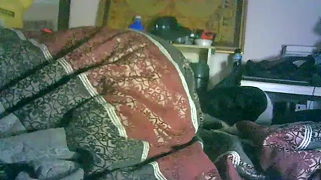 on3youlln3ver_fir3 - ON3YOULLN3VER_FIR3's free webcam - UK Sex Cams