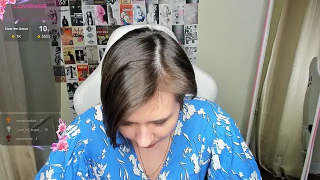 Scarlet_Sirenn webcam