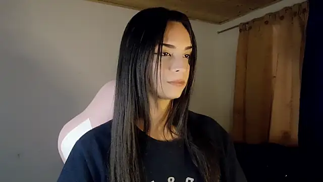 Dollbehavior_ webcam