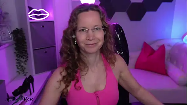AnnikaRose webcam