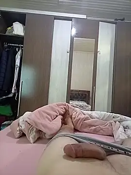 Gustavo198045 webcam