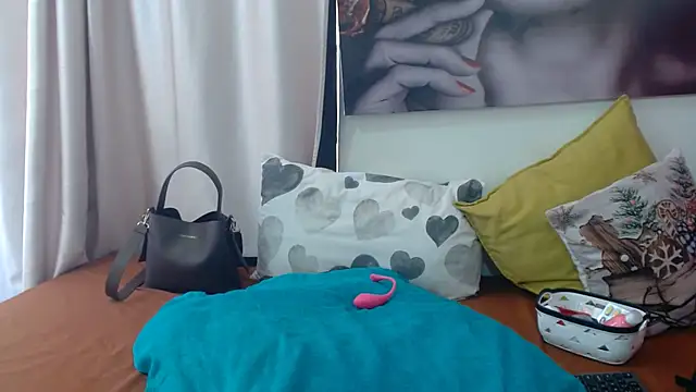 Stormy-Stella from StripChat is Freechat