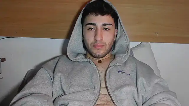 italianguy24 webcam