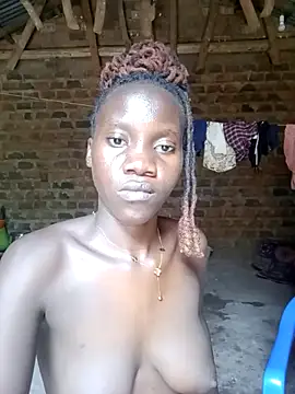 Black_juicy24 webcam