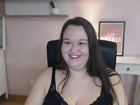 HollyDanceSoul webcam