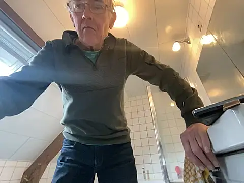 martxxxxx (M grandpa) - Finger in ass