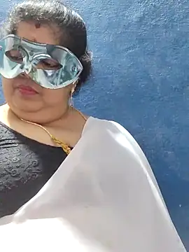 tamilthanushri webcam