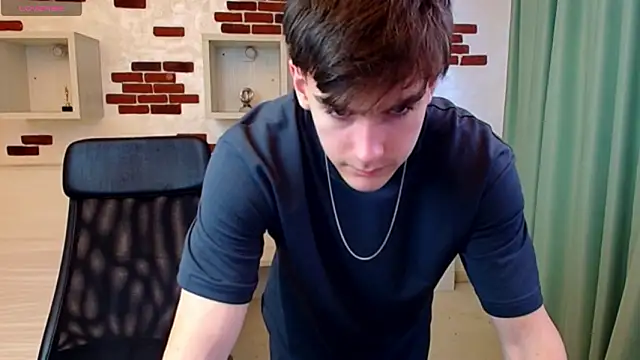 bradyflint (M twink) - CUM SHOW !!!