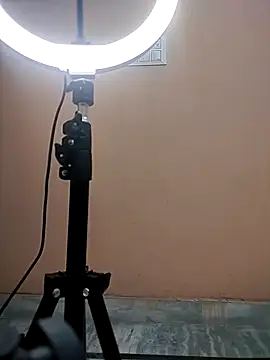 meenu_bhabhi547 webcam