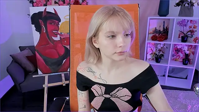 aurorawrenfield - AuroraWrenfield's free webcam - UK Sex Cams