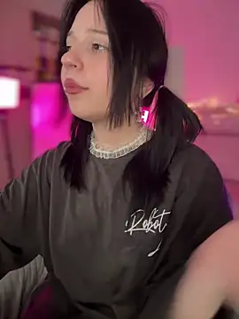 YourLittleDevil webcam