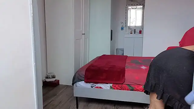 HotSpicyGujju webcam