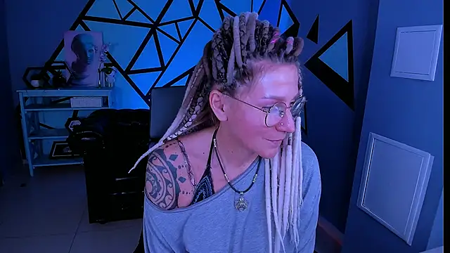 umaspace - UmaSpace's free webcam - UK Sex Cams