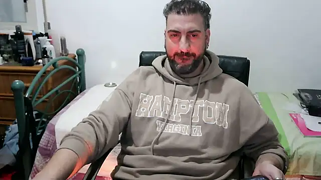 Italian_dark_desire webcam