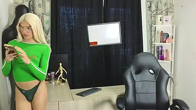 Playboy_trans0 webcam