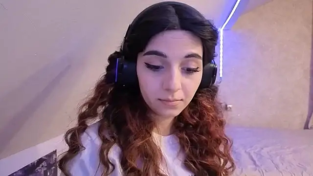 Blissmissataeses webcam