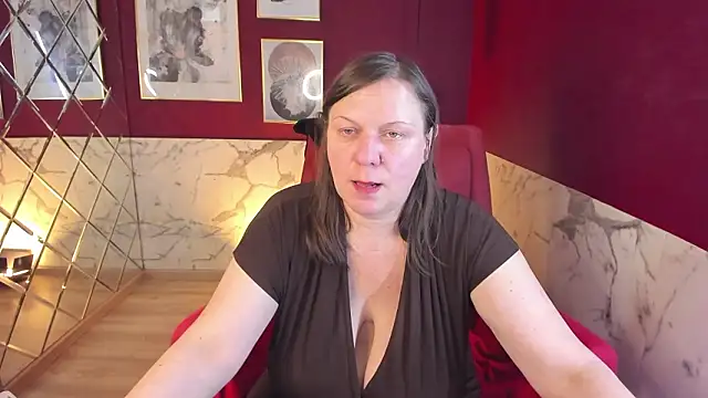 KellyPerfection webcam