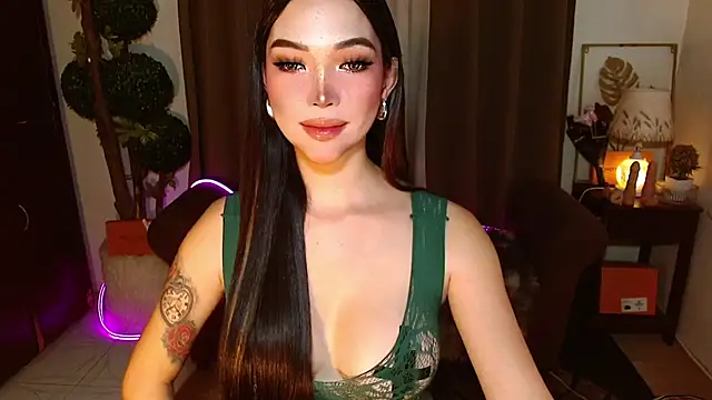 MouthWatering_Ayesha webcam