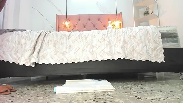 Belle_Brunette webcam