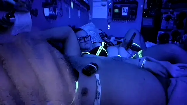 disireafterdark - DisireAfterDark's free webcam - UK Sex Cams