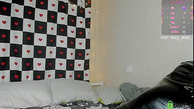 Lexy-Woorhez webcam