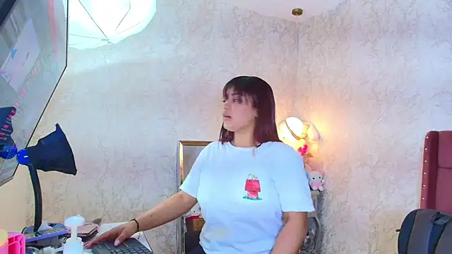 NicolleTaylor webcam