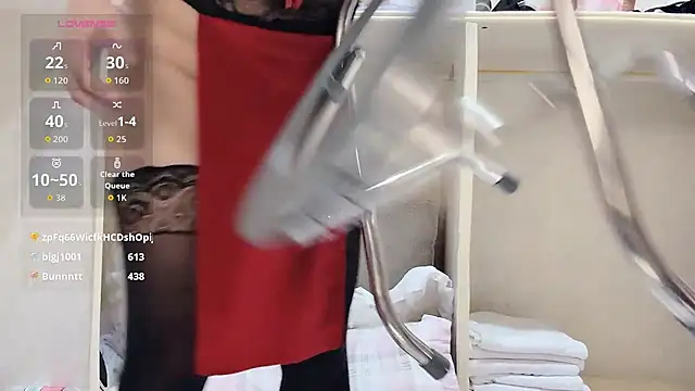 美女yueyue2003在线直播