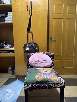 美女xiuchun100在线直播