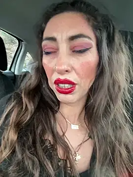 Amani_thewolf webcam