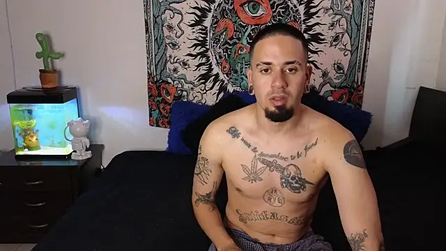 tony_and_sophia webcam