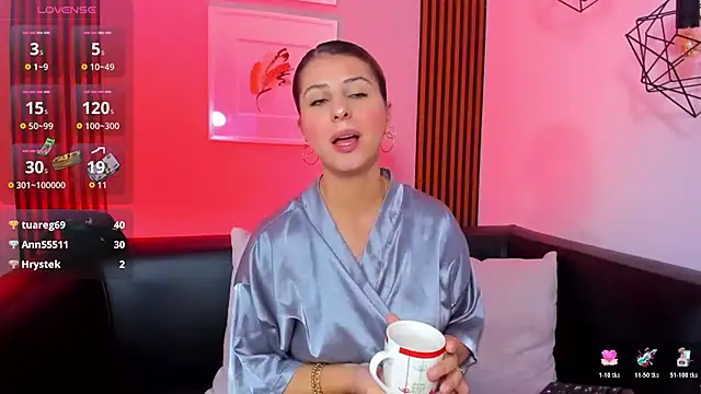 Nahiajhonson_ webcam