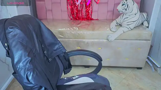 skeler_lovd_b_ webcam