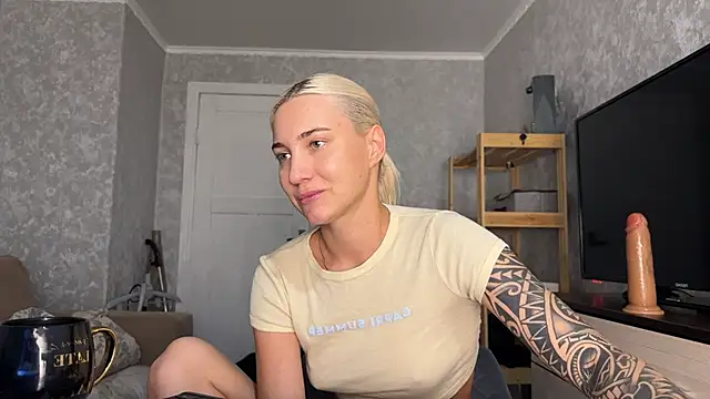 anneball - AnneBall's free webcam - UK Sex Cams