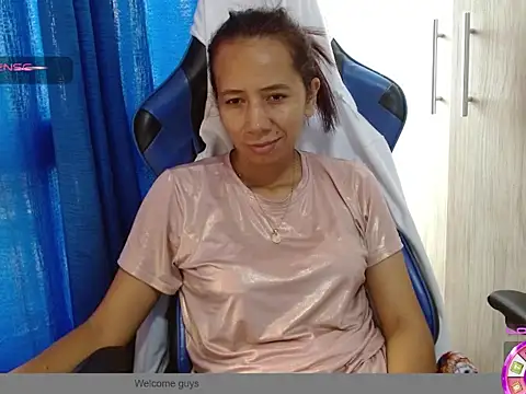 Danielagomez33 webcam