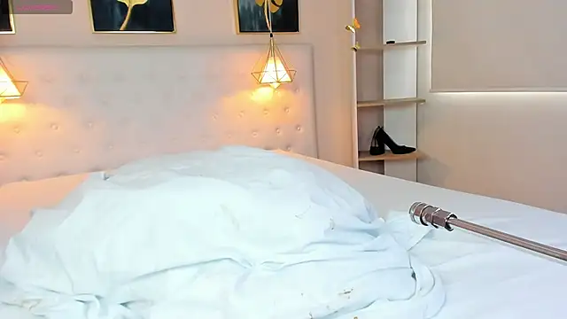 Cinnamon_Star webcam