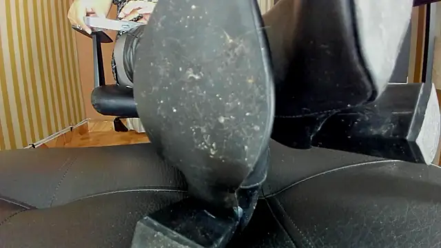 Scarlett_Barnes webcam