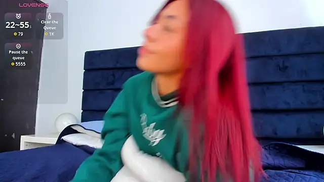 melanie_roux__ - Melanie_roux__'s free webcam - UK Sex Cams