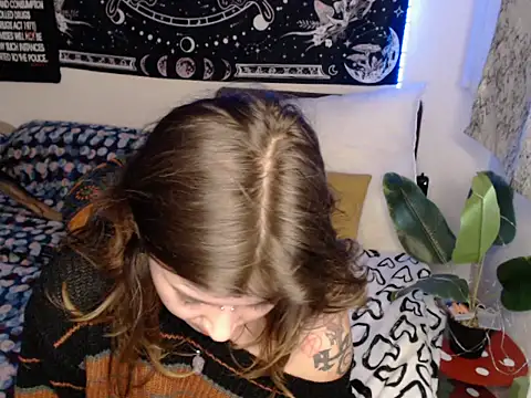 AlienforTwenty webcam