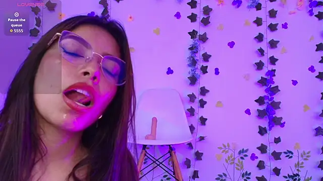 Ariana_Castillo__ webcam