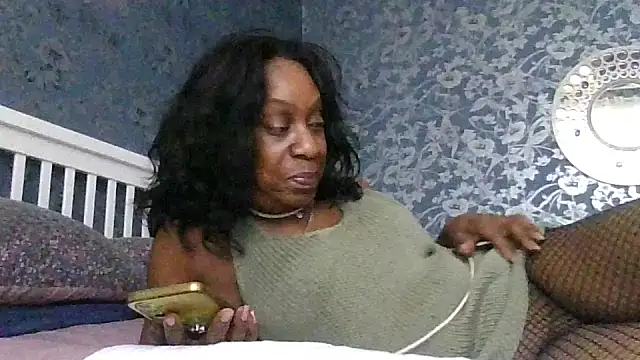 Ebony-SultryX webcam