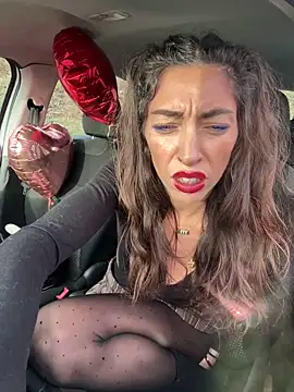 Amani_thewolf webcam