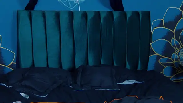 valery-vixen2 webcam